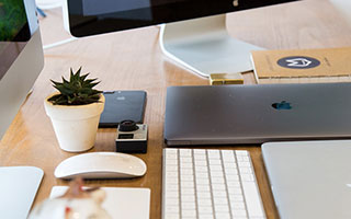 西甲媒体透露：阿隆索最大的失误就是没能留下更衣室定海神针莫德里奇